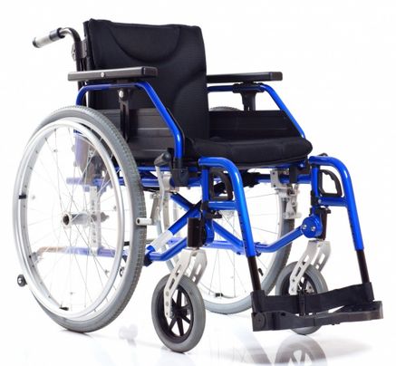 Функциональное кресло-коляска для инвалидов Trend 10