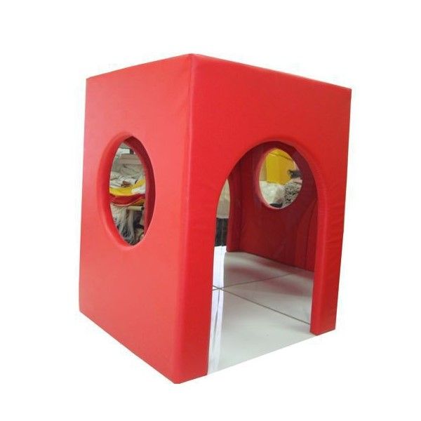 Домик с ходами внутри