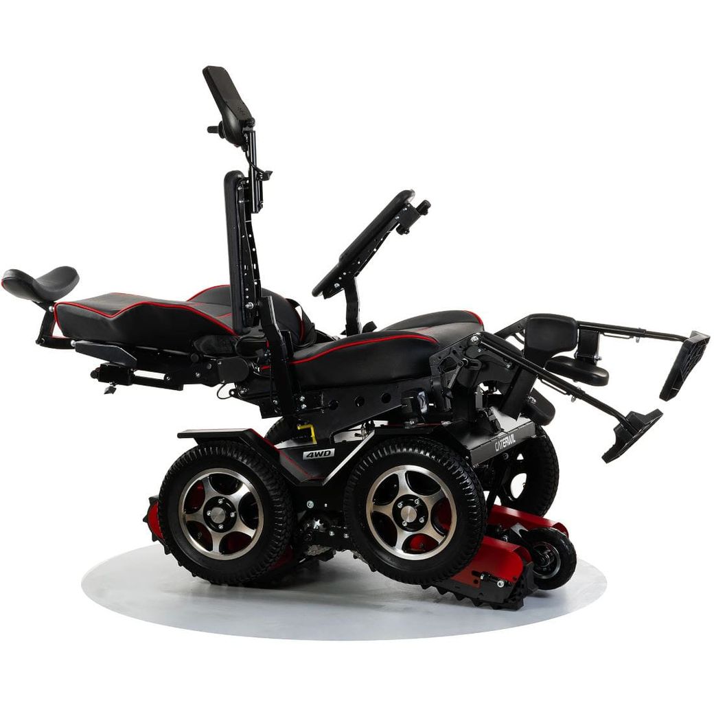 Кресло-коляска с электроприводом вездеходная ступенькоходная Caterwil GTS 4WD