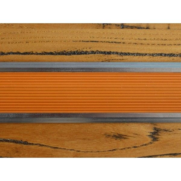 Накладка на ступени HS-LP42 прямая противоскользящая