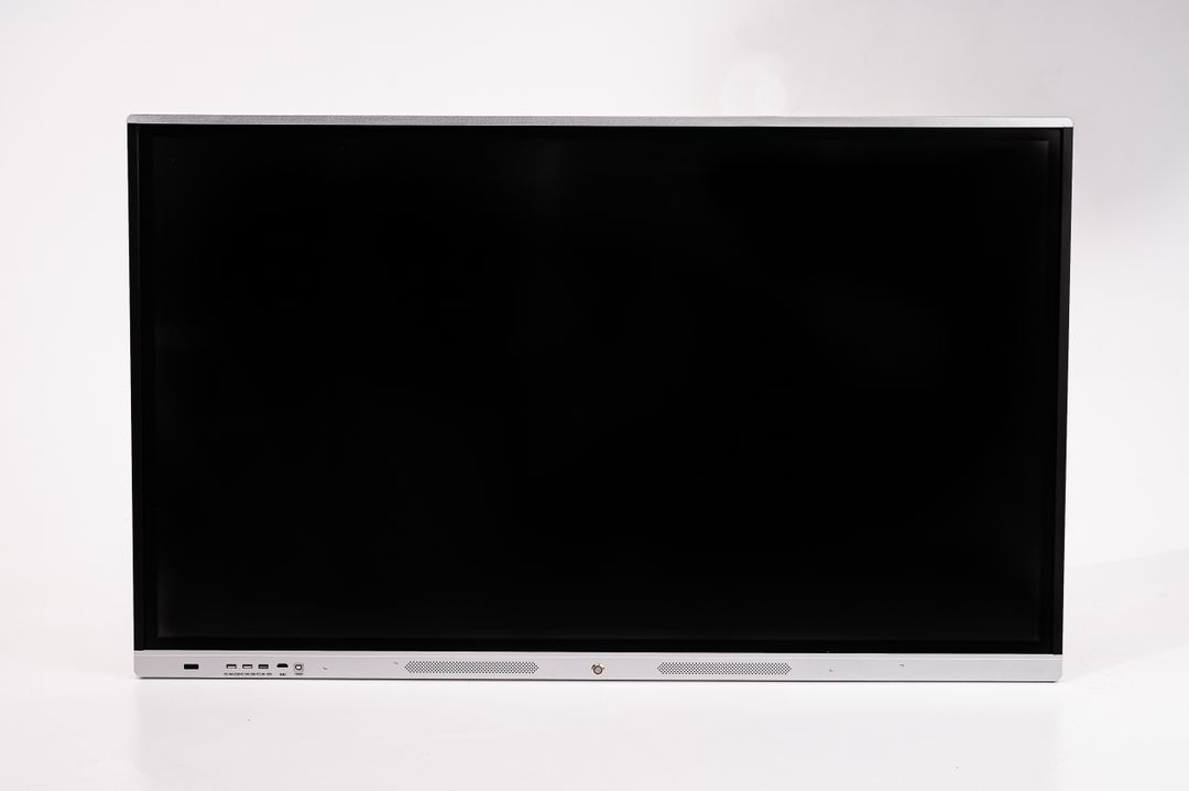 Интерактивная панель СапТачскрин 55