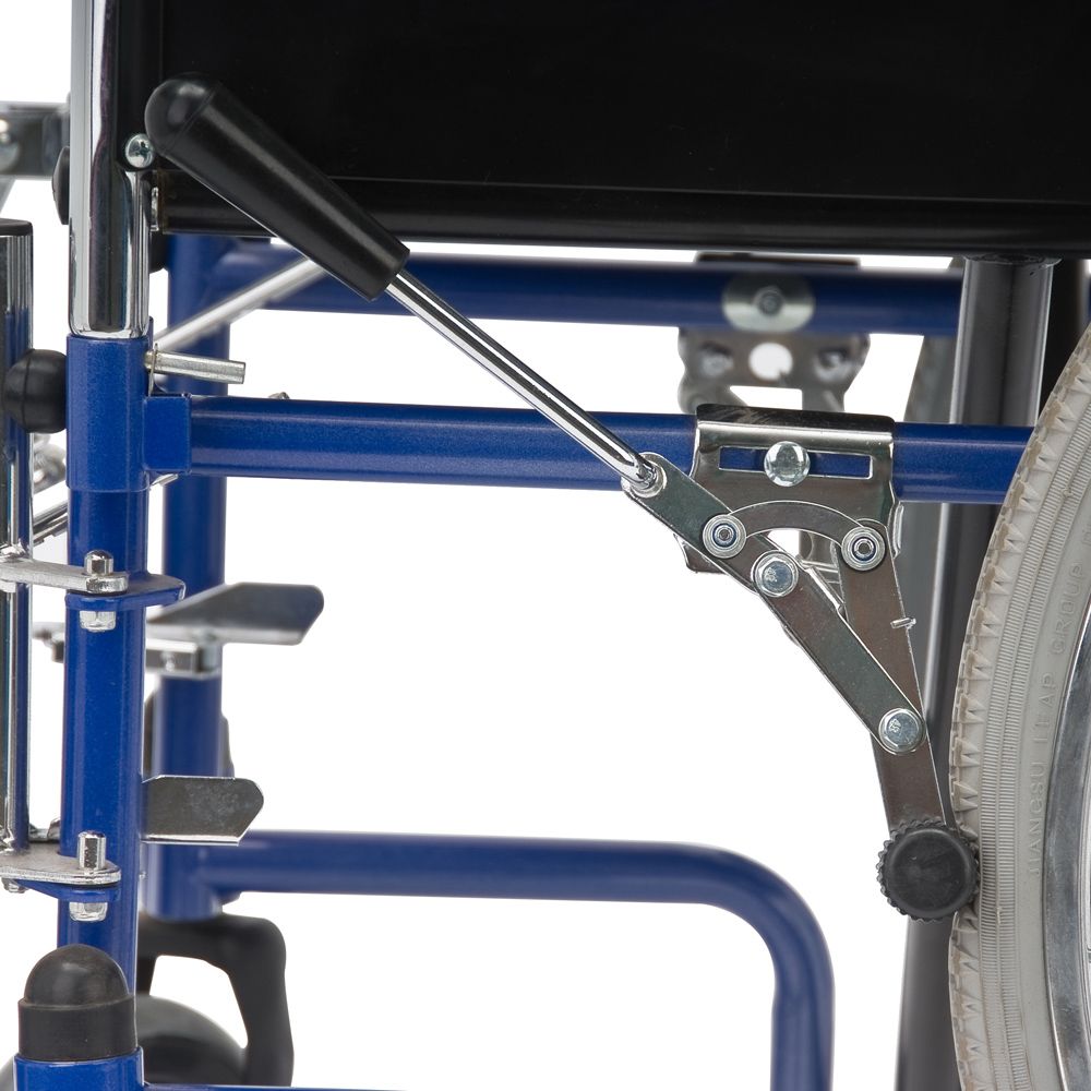 Кресло-коляска для инвалидов H 008