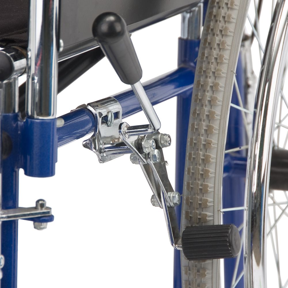 Кресло-коляска для инвалидов H 008