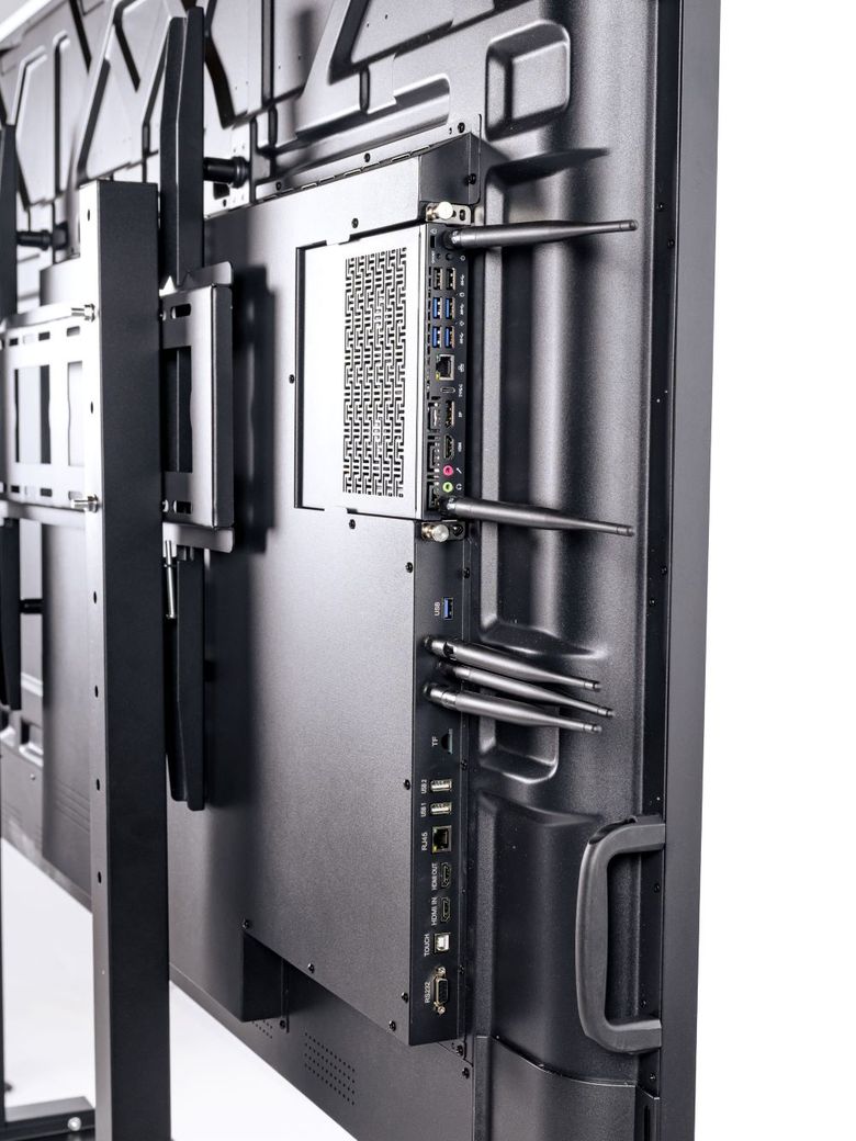 Интерактивная панель СапТачскрин 55