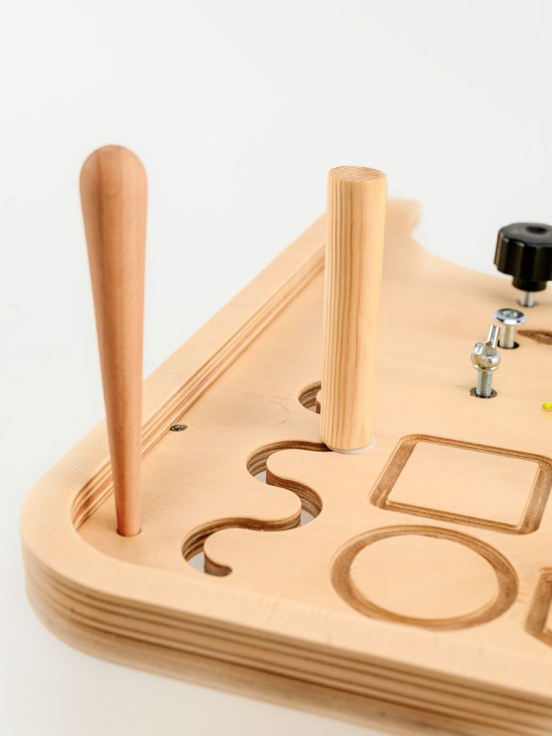 Столик с тренажерами опоры Солнце исп.1, 2, размер 1