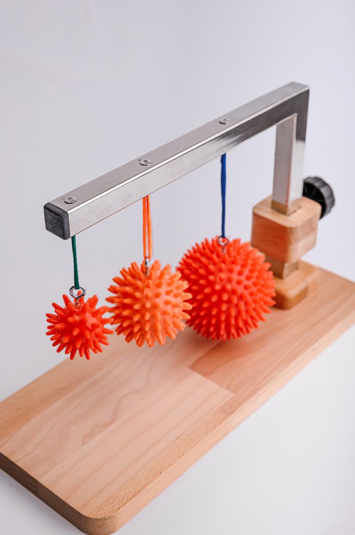 Тренажер Подвешенные шарики 203.16