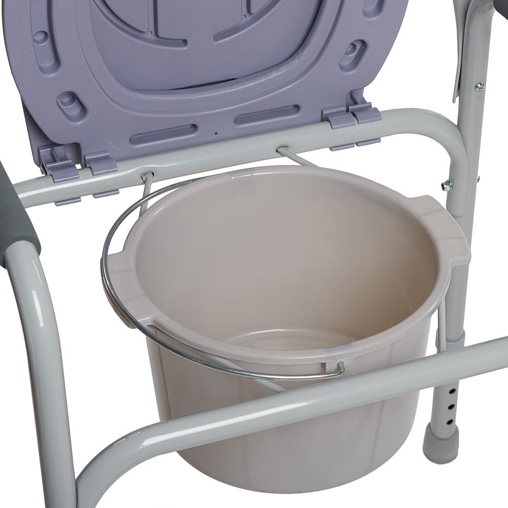 Стул с санитарным оснащением ФС810