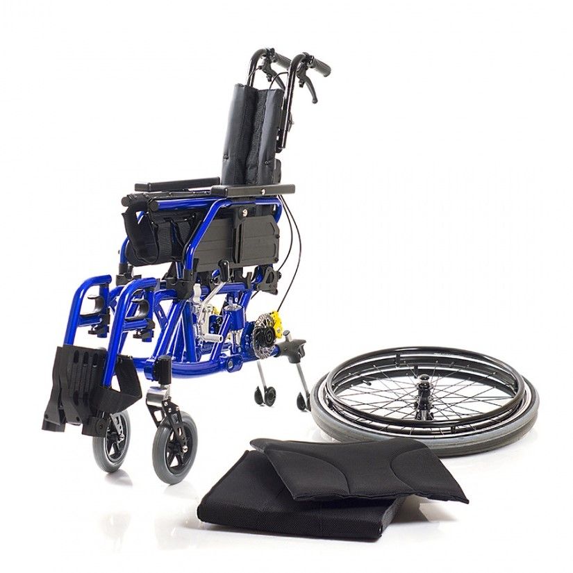 Функциональное кресло-коляска для инвалидов Delux 530