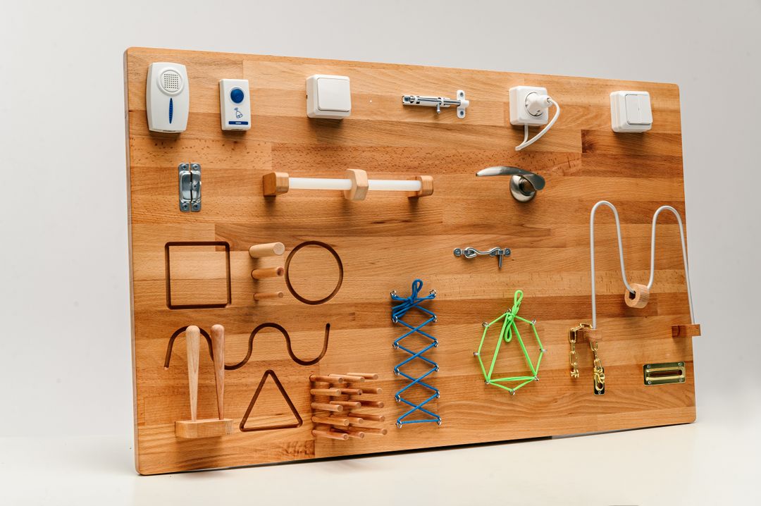 Панель настенная с тренажерами 201.1