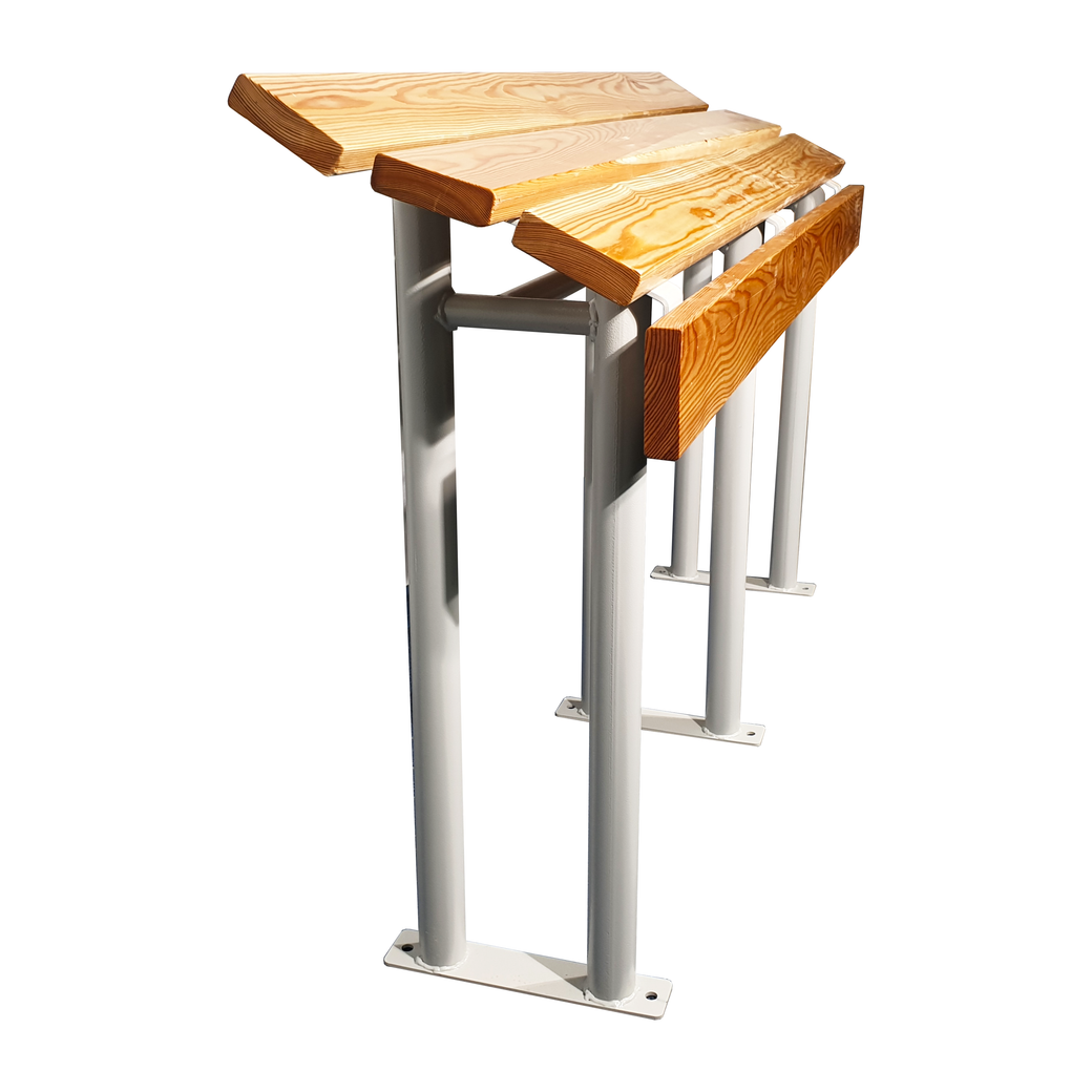 Скамья для инвалидов с деревянными рейками из окрашенной стали