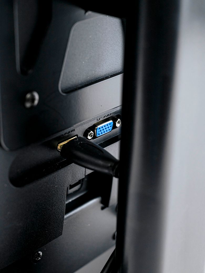 Электронный стационарный видеоувеличитель Luna Eye