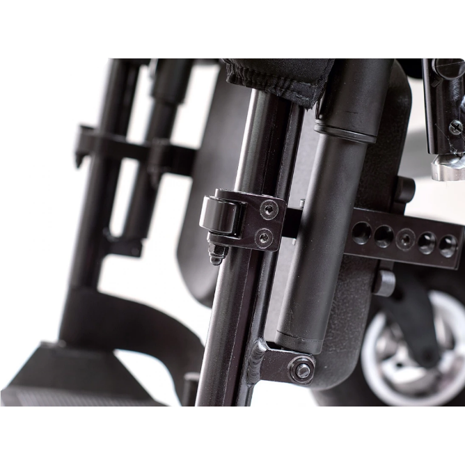 Кресло-коляска для инвалидов с электроприводом Pulse 770