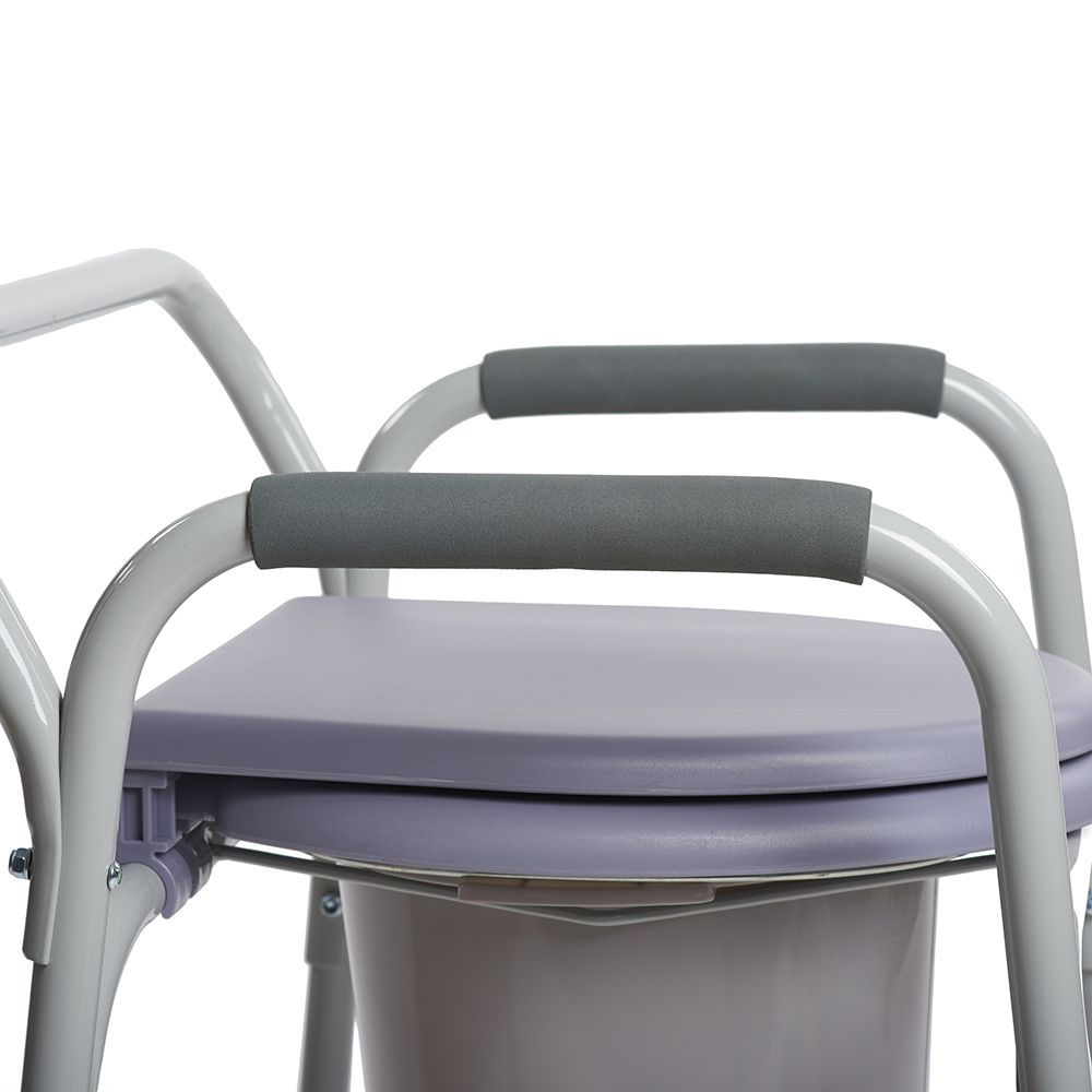 Стул с санитарным оснащением ФС810