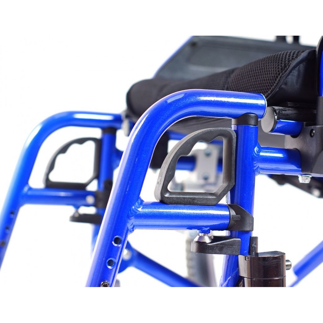 Функциональное кресло-коляска для инвалидов Trend 10