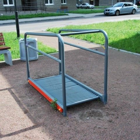 Уличная беговая дорожка для детей с ОВ