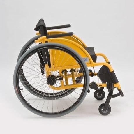 Кресло-коляска для инвалидов FS722LQ