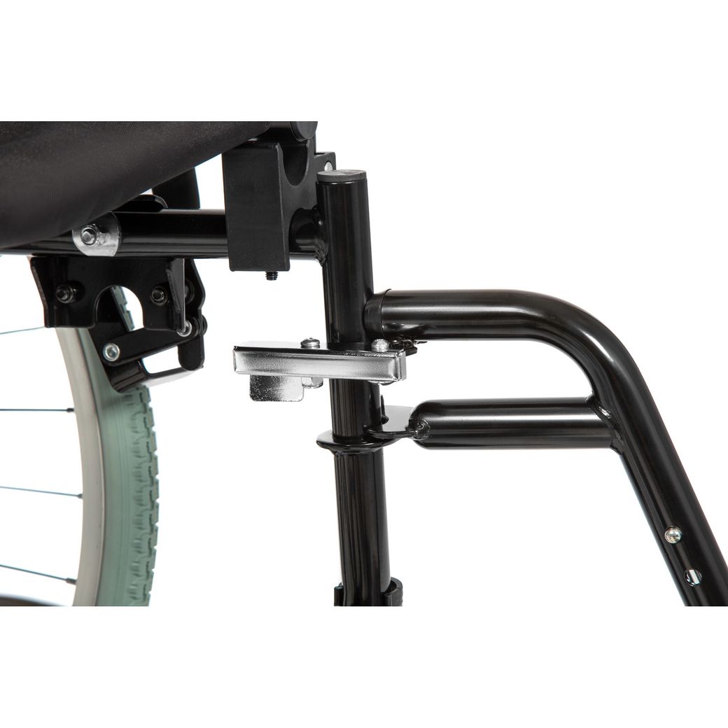 Кресло-коляска для инвалидов Ortonica Base 400