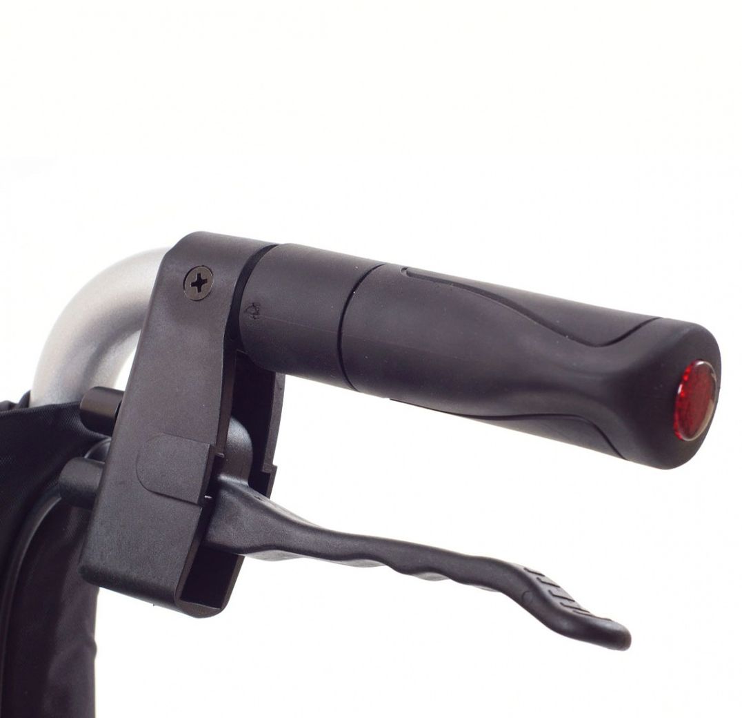 Кресло-коляска для инвалидов Ortonica Escor 900