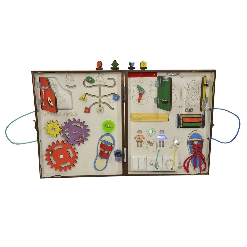 Стенд для развития бытовых действий складной