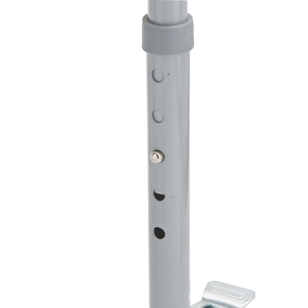 Стул с санитарным оснащением для инвалидов FS696