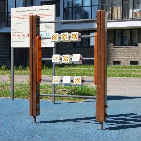 Крестики нолики на столбах