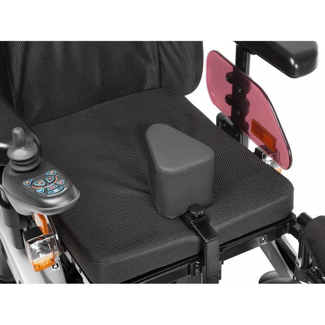 Кресло-коляска для инвалидов  с электроприводом Pulse 370