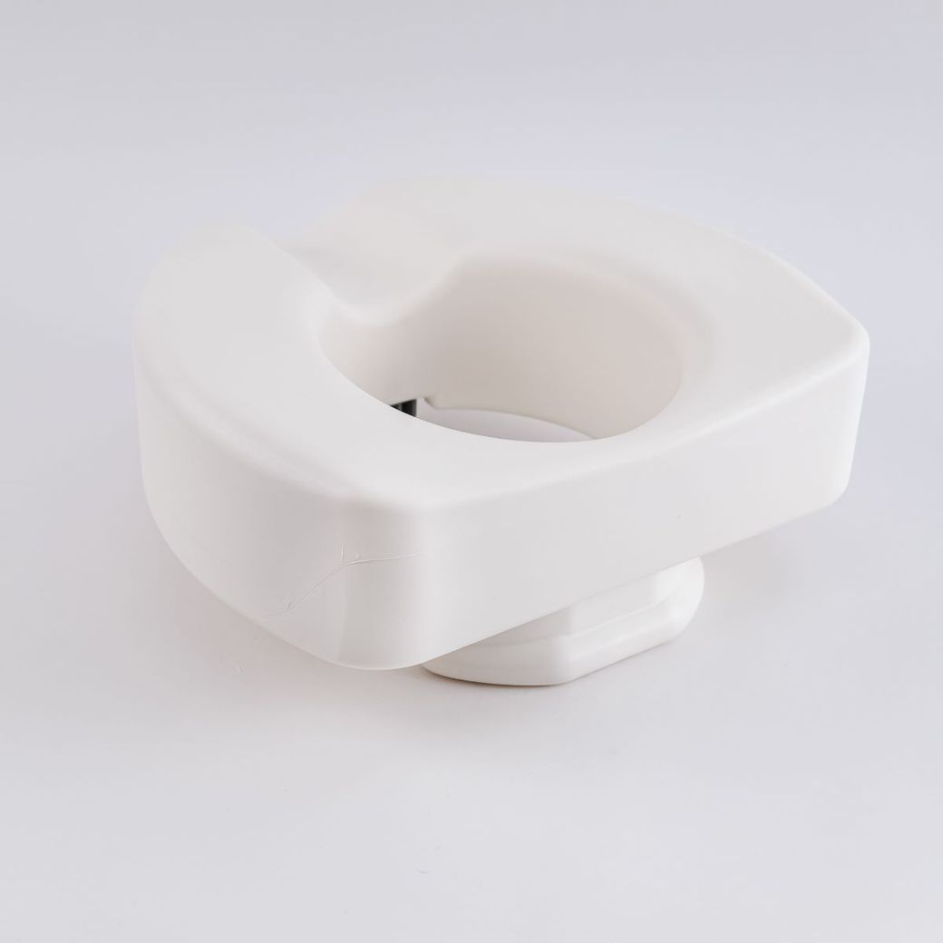 Насадка на унитаз СапТой 100