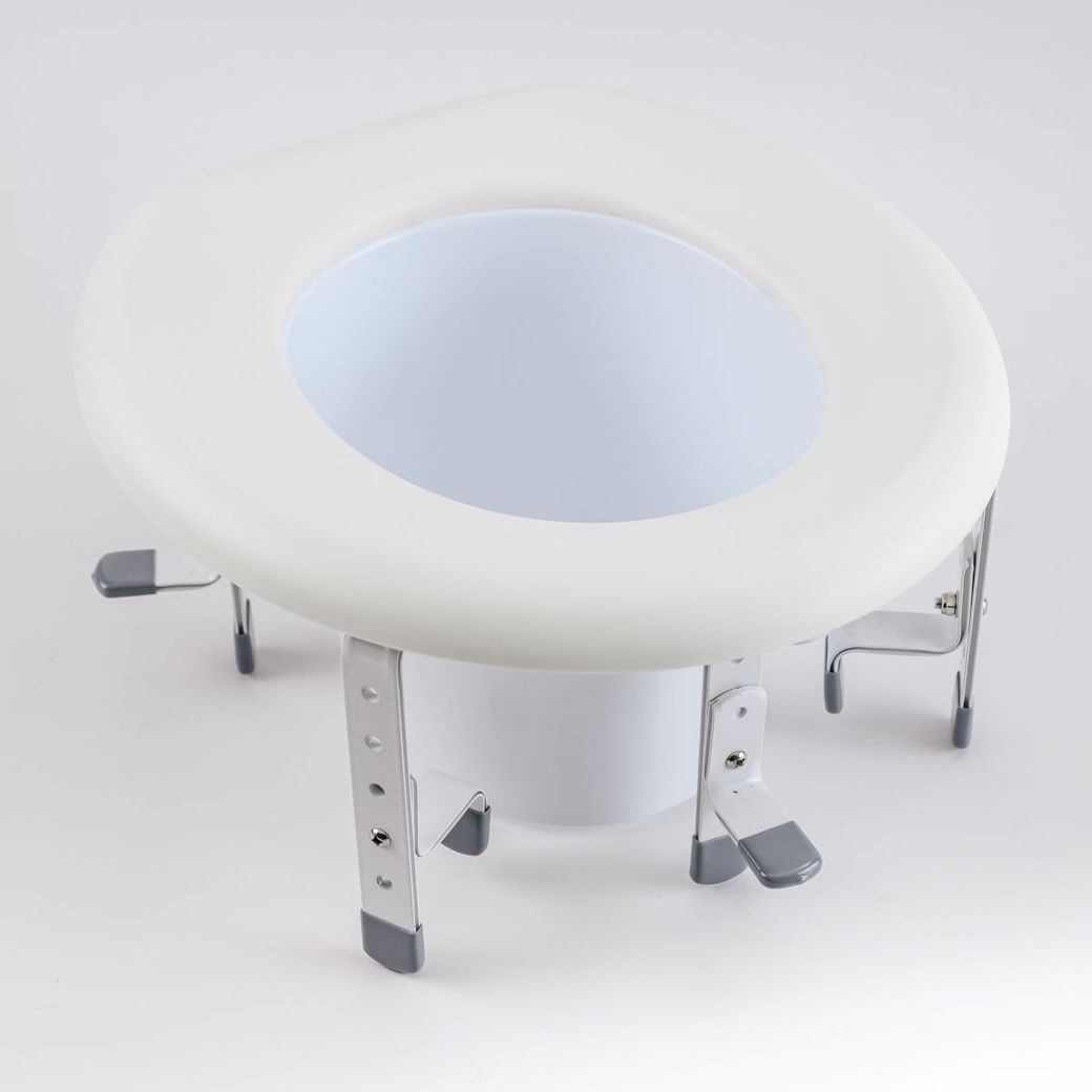 Насадка на унитаз СапТой 300