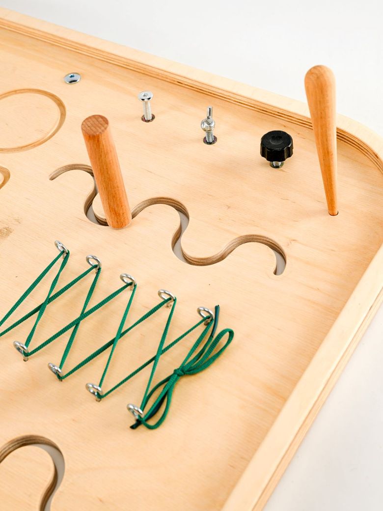 Столик с тренажерами опоры Луна исп.1, 2, размер 1