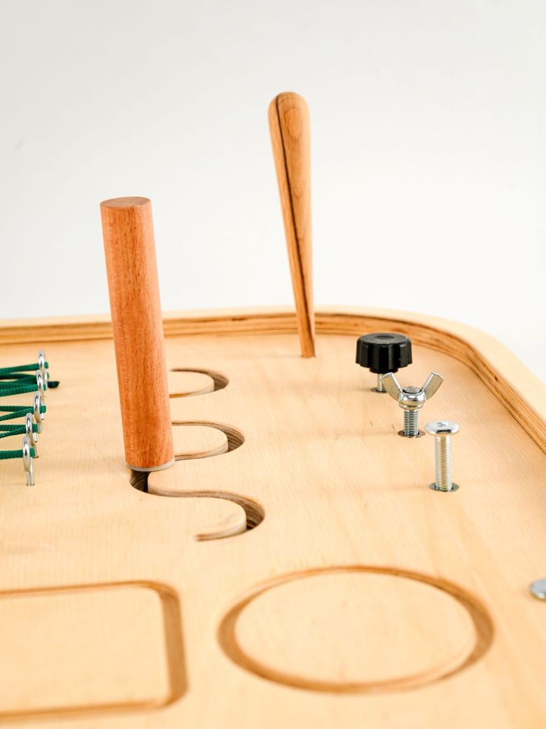 Столик с тренажерами опоры Луна исп.1, 2, размер 1