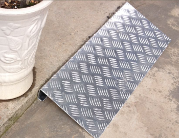 Пандус перекатной 775х700х80 мм