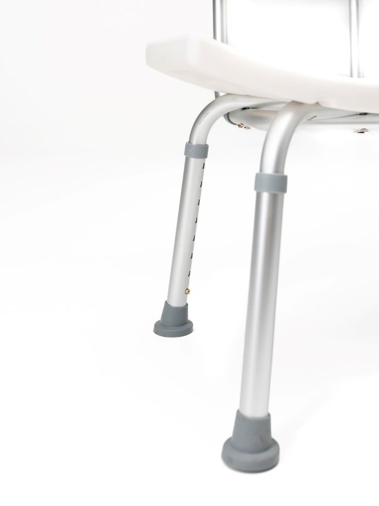 Стул со спинкой в ванную СапСит 300