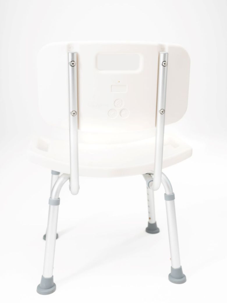 Стул со спинкой в ванную СапСит 300